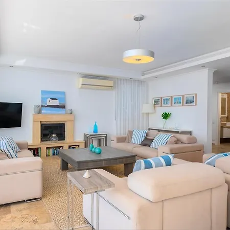 Waratah Kaş