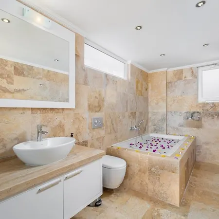 Villa Waratah Kaş