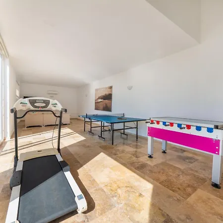 Hotel Waratah 4*