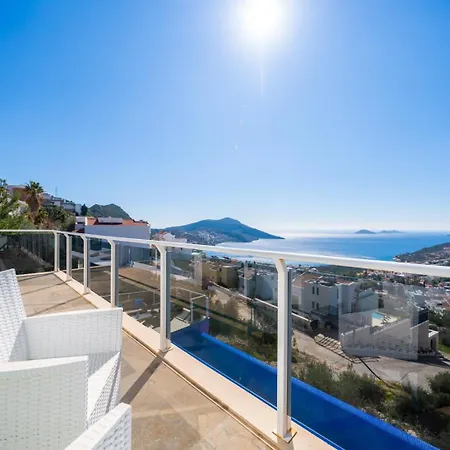Waratah Kaş